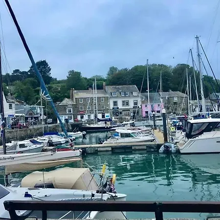Trevone Bay Seaside For 4 - Close To And * Padstow