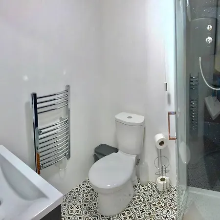 Trevone Bay Seaside For 4 - Close To And Holiday home